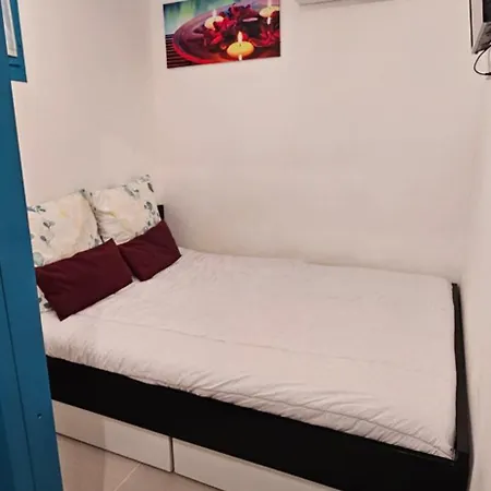 Vue Pour 4 Personnes Accès Direct Wifi Débit Gratuit Appartement