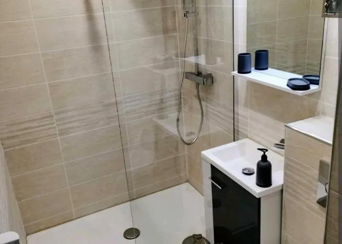 Appartamento Vue Pour 4 Personnes Accès Direct Wifi Débit Gratuit *