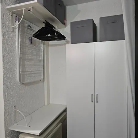 Vue Pour 4 Personnes Accès Direct Wifi Débit Gratuit * Le Barcarès